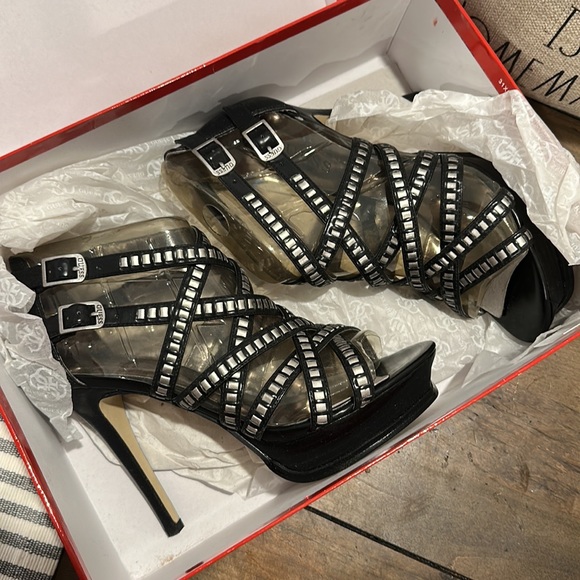 Guess platform lace up heels GWTAHIRAN2 - Picture 3 of 5